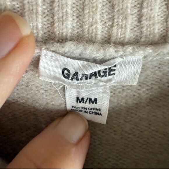 Garage Womens Size Medium Oatmeal Cropped Crew Neck Sweater Long Sleeve Trendy - Picture 2 of 6